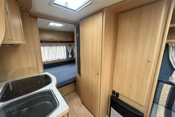 Rulota Dethleffs Camper 430DB